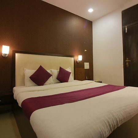מומביי Hotel Modern מראה חיצוני תמונה