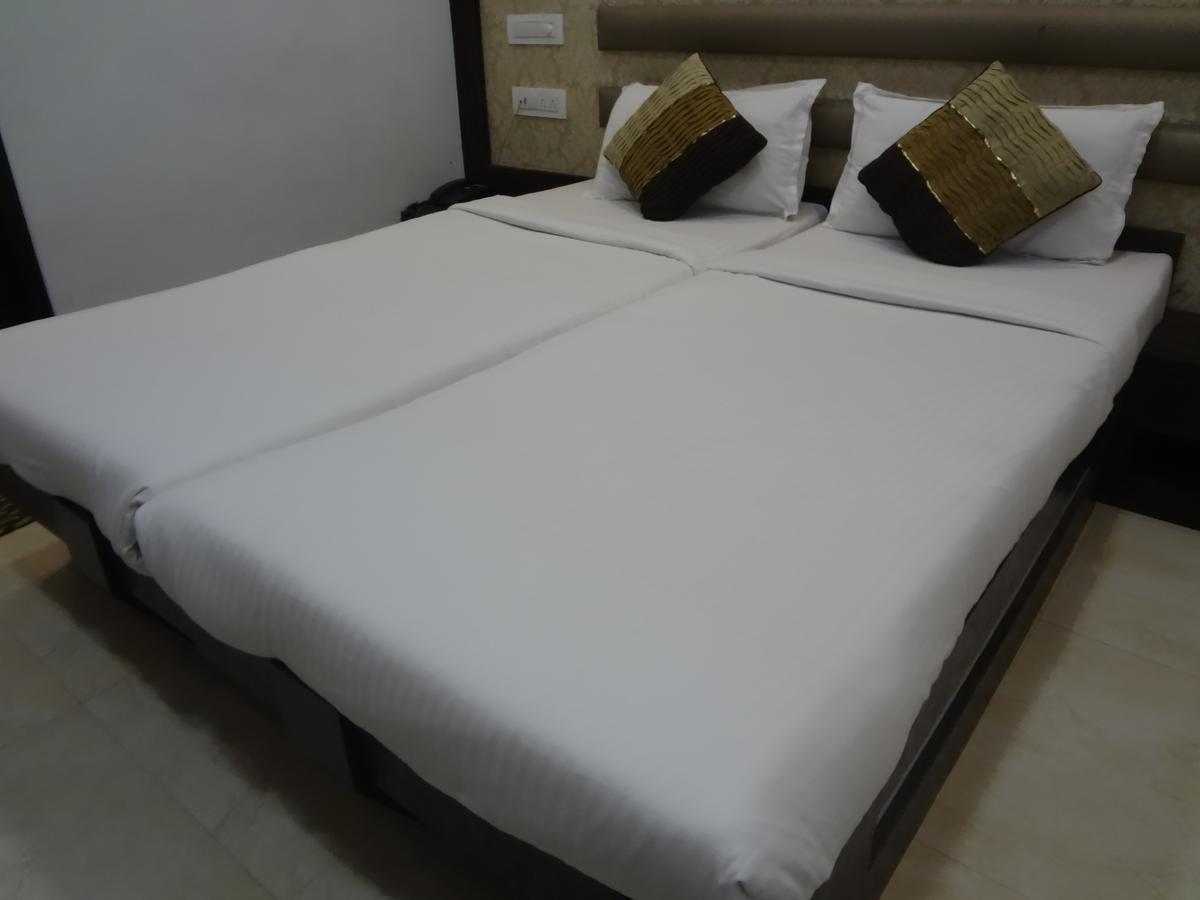 מומביי Hotel Modern מראה חיצוני תמונה