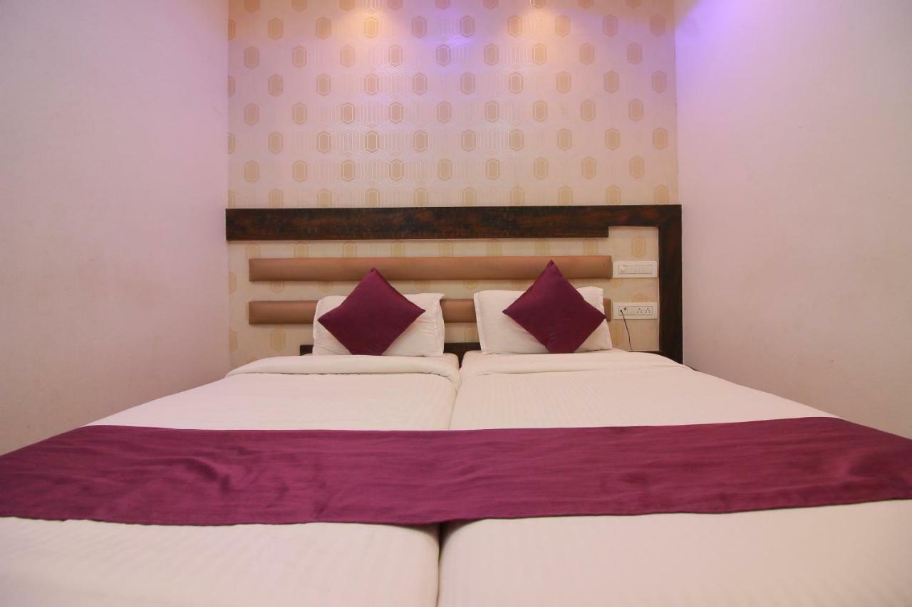 מומביי Hotel Modern מראה חיצוני תמונה